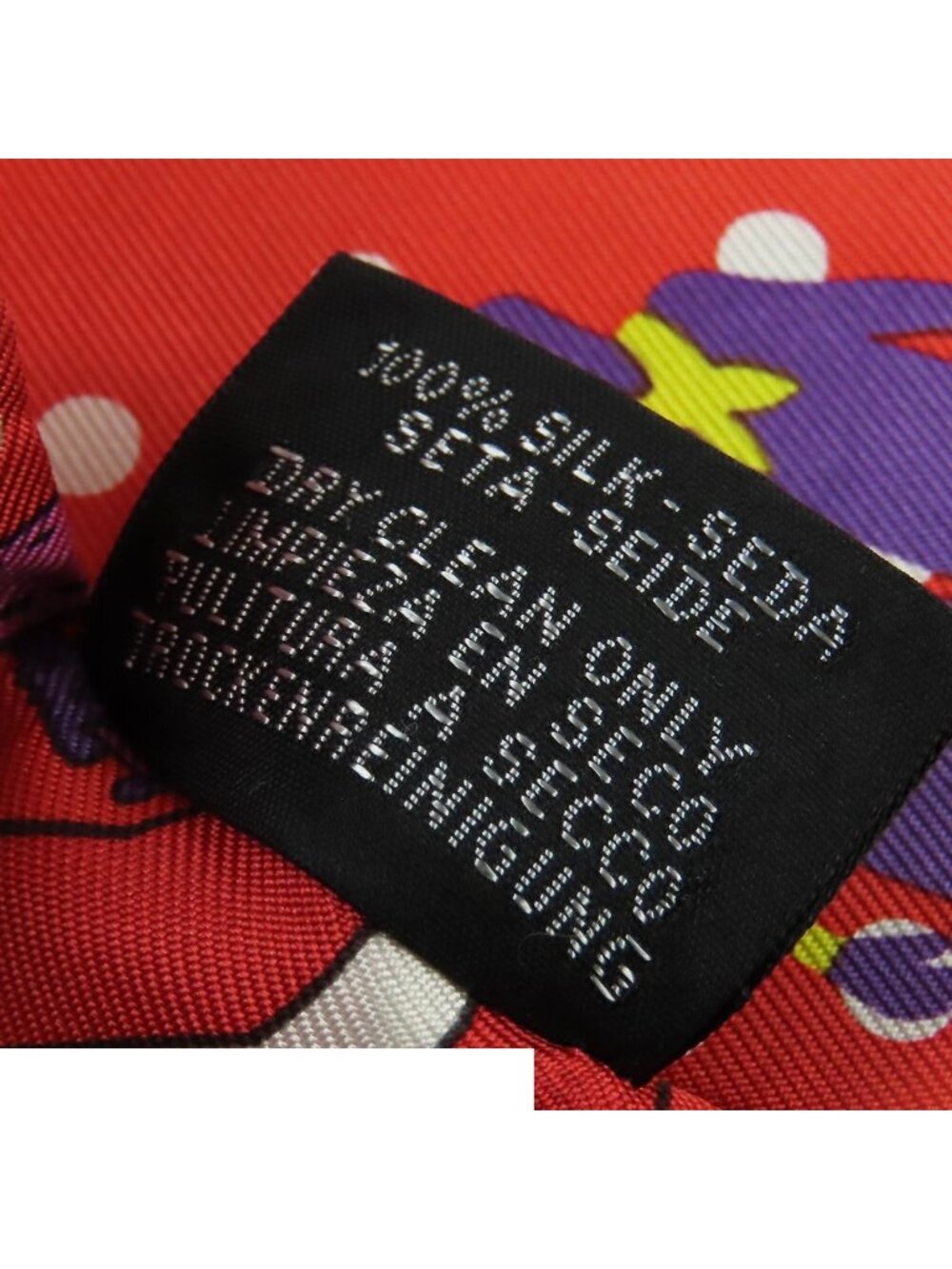 Hermes Twilly Rouge Violet Cream Silk les Nouveaux Amoureux de Paris New Lovers - Picture 6 of 7